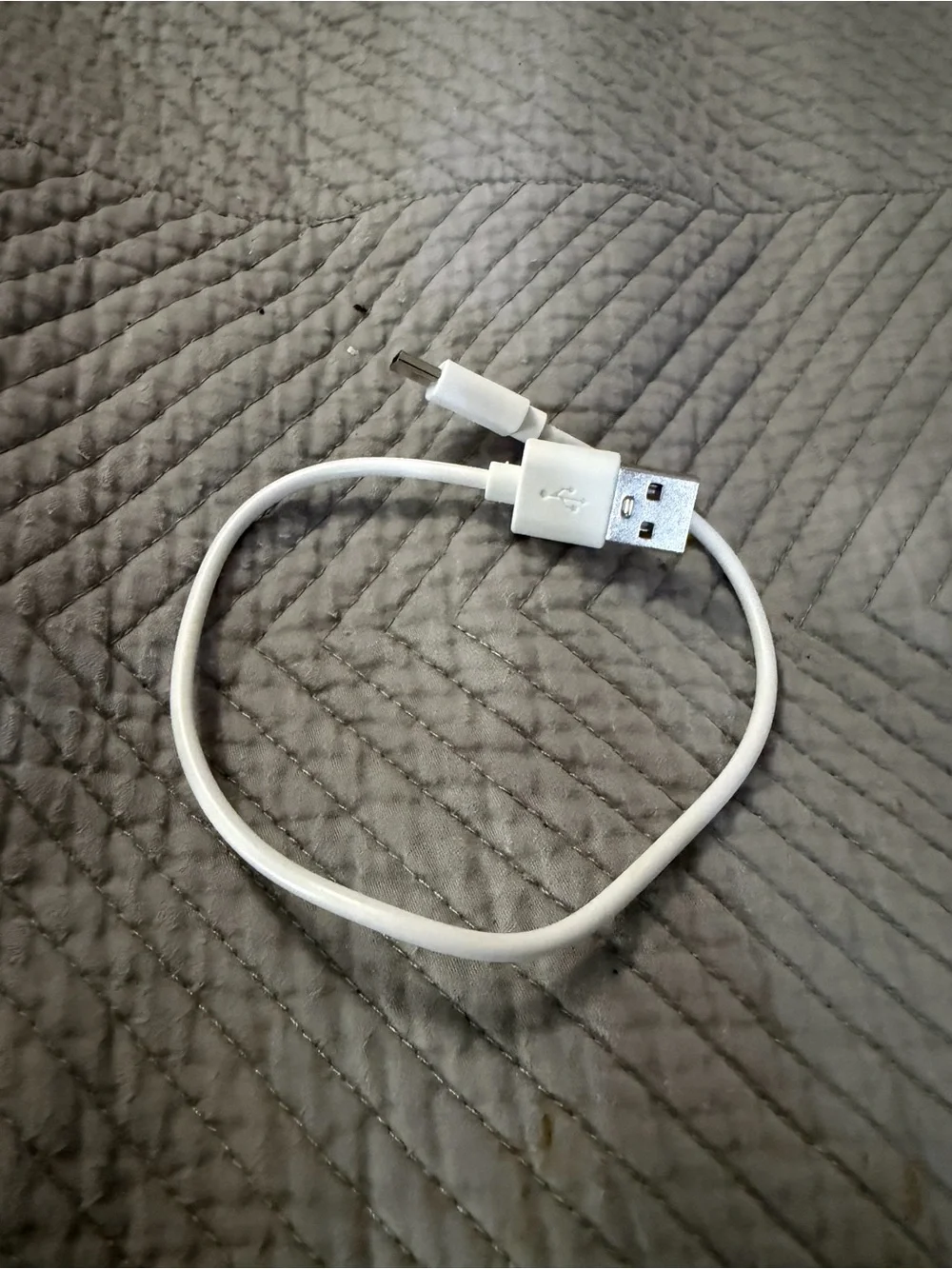 IHome Portable MagSafe-style Wireless Charger - Lavender